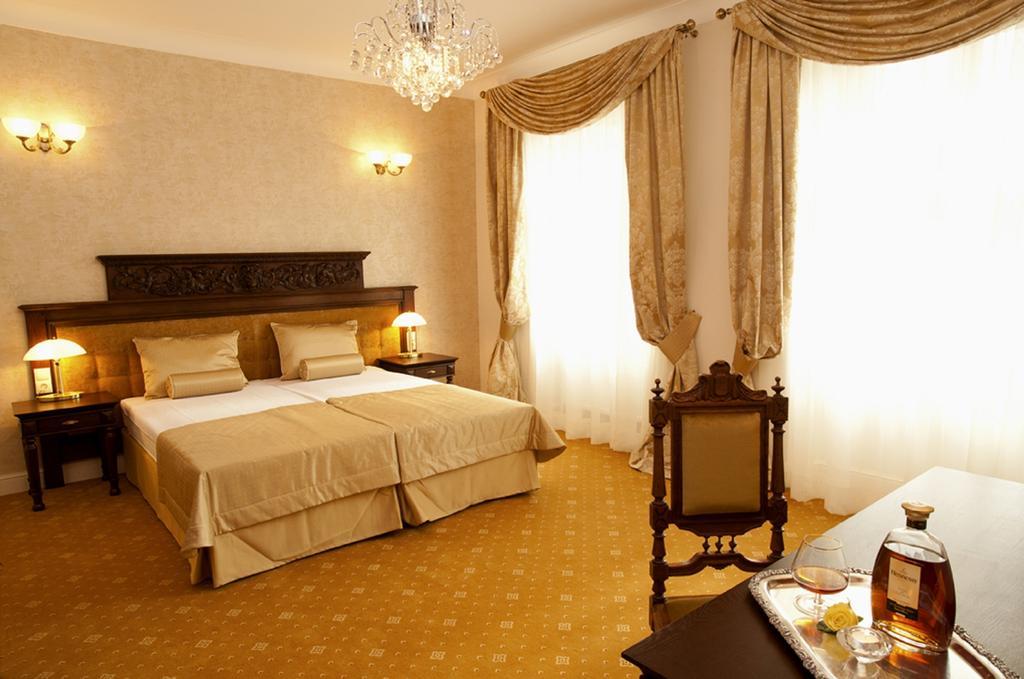 Hotel Kolegiacki Poznan Dış mekan fotoğraf