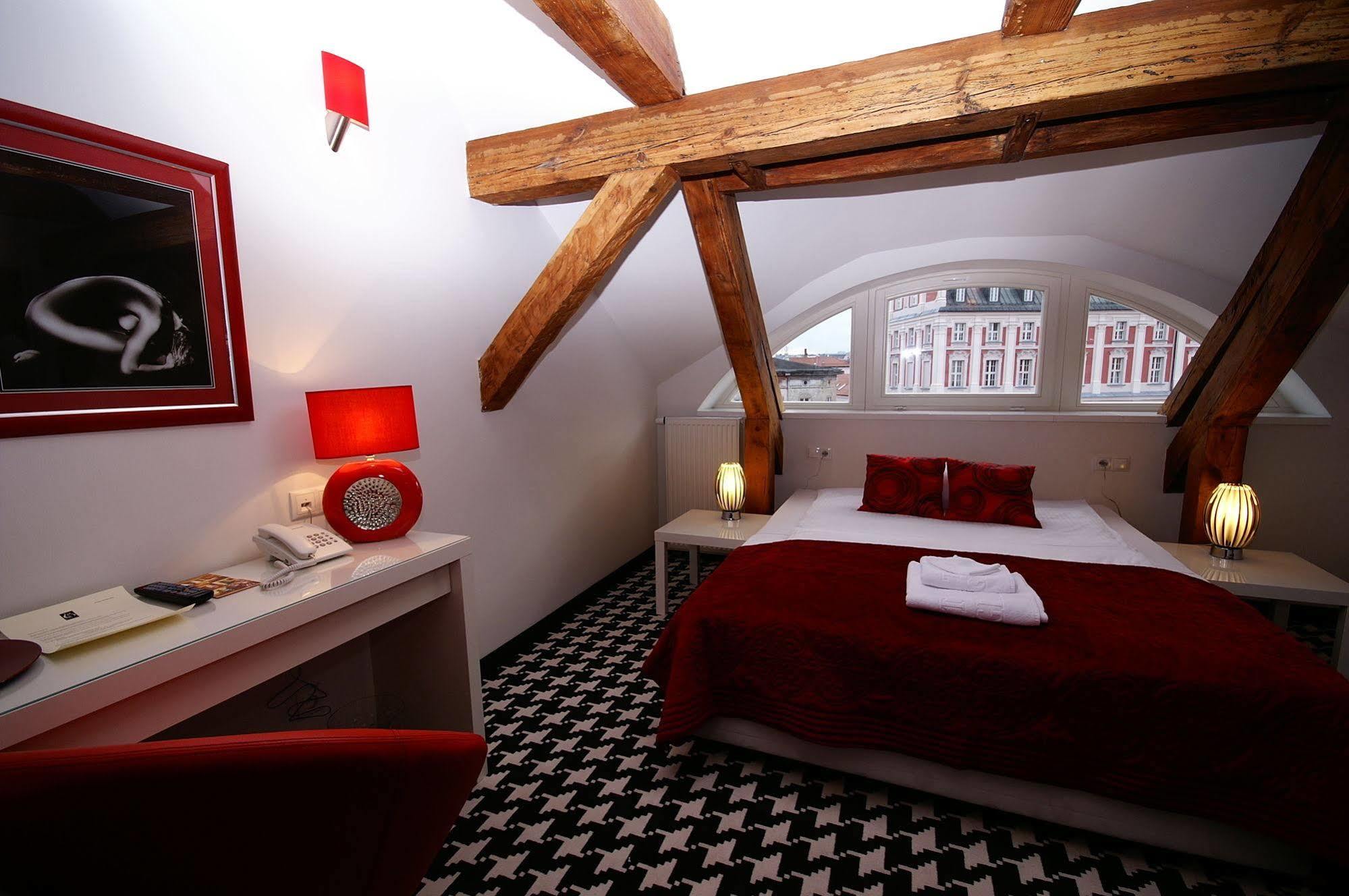 Hotel Kolegiacki Poznan Dış mekan fotoğraf